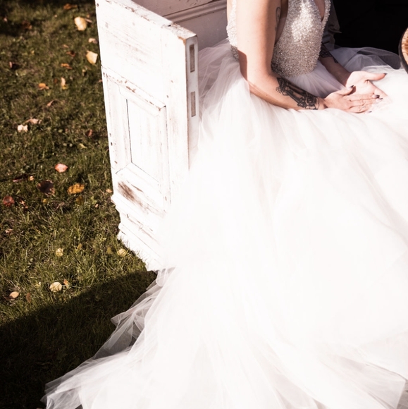 Hayley Paige Hennessy bridal gown - Picture 6 of 6